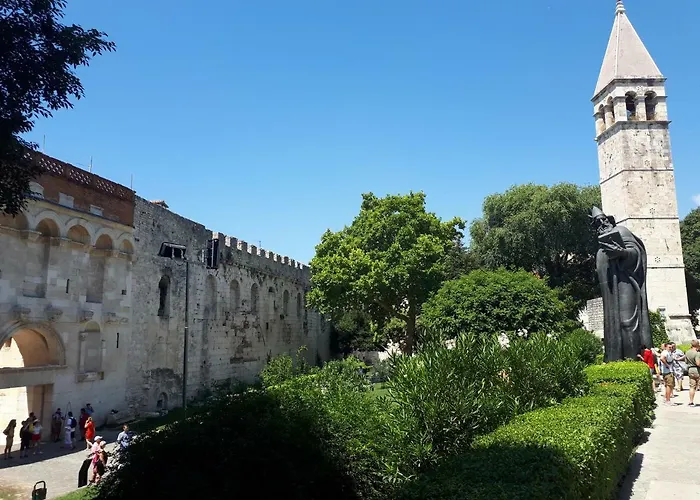 3m Peristil Apartman