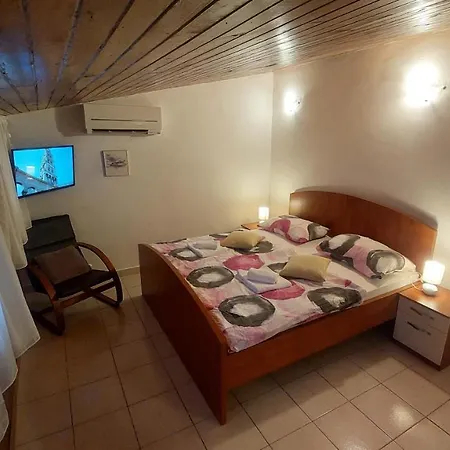 3m Peristil * 斯普利特