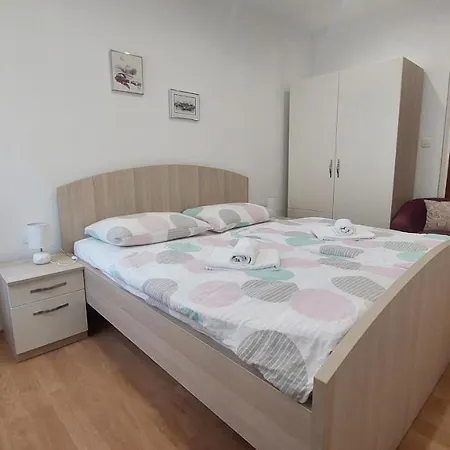 3m Peristil * 斯普利特