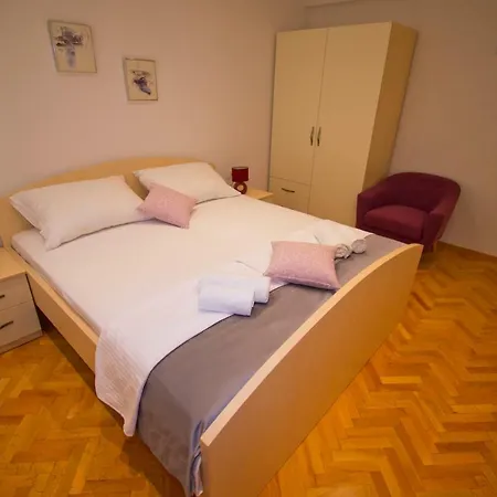 3m Peristil Apartman
