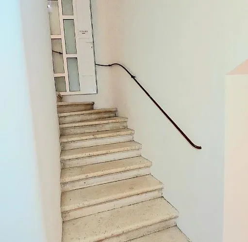 3m Peristil